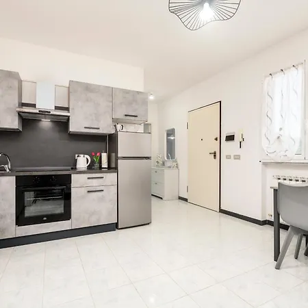 Apartman 347 - Perla Rosa - 10 Minuti Di Macchina Da E Mare, Posteggio Privato Gratis Casarza Ligure
