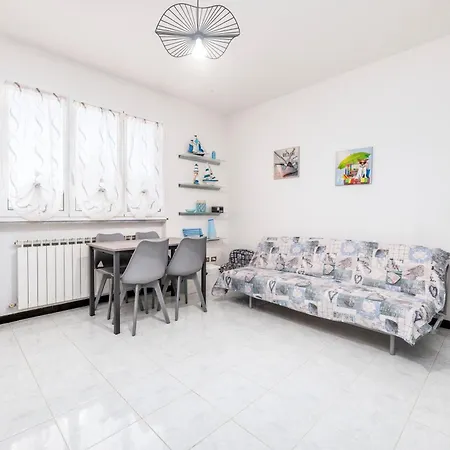 347 - Perla Rosa - 10 Minuti Di Macchina Da E Mare, Posteggio Privato Gratis Casarza Ligure